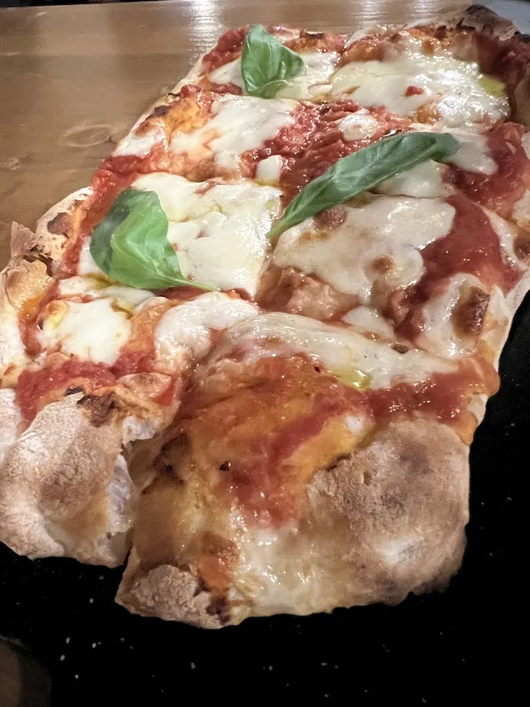 Emily Robinson_Bottega Dani_Cecina_review