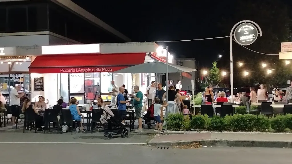 L’Angolo della Pizza restaurant in Cecina