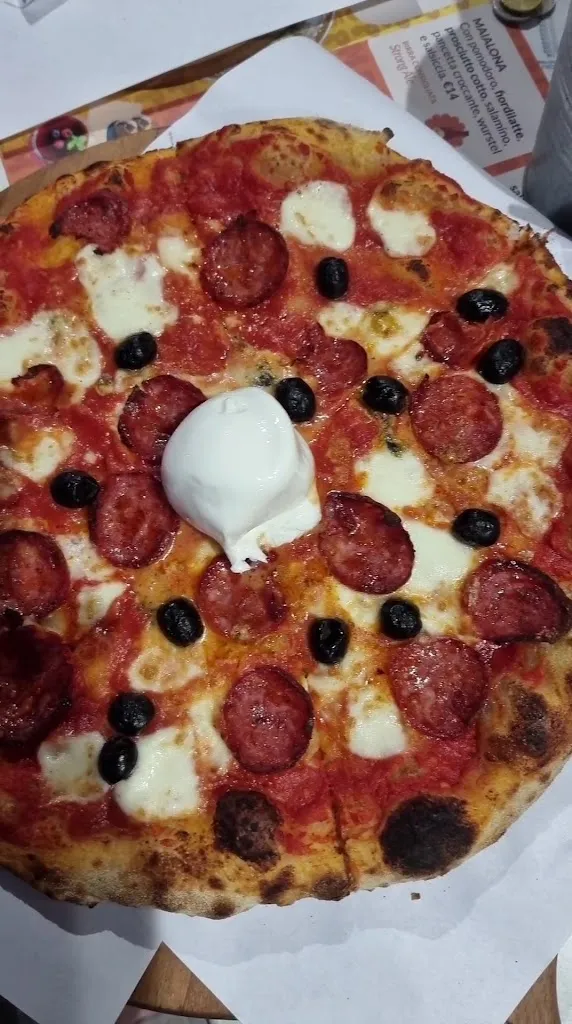 L’Angolo della Pizza_Cecina_slider_image_2