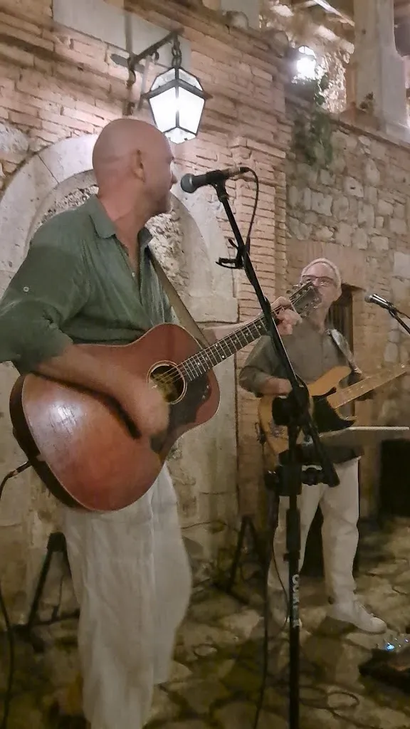 Chiostro Cennini_Cetona_slider_image_2