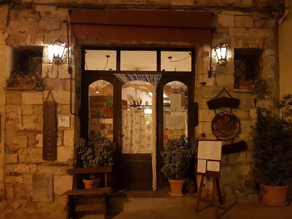 Osteria "Da Gagliano" restaurant in Cetona