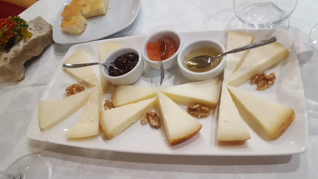 Lena Pisani_Ristorante Pizzeria “Hostaria Il Buco”_Chianciano Terme_recensione