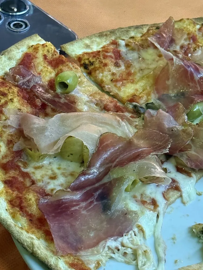 Adriana Hurjui_Pizzeria Ciritorno_Chianciano Terme_review