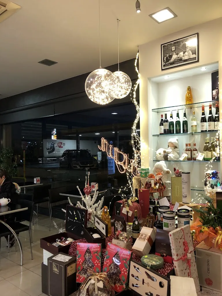 L'Angolo Del Caffe' Di Gentili Simone E C. Snc restaurant in Chiesina Uzzanese