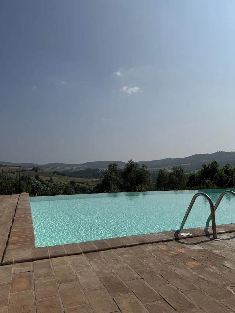 Carla Victoria_Tenuta Pianirossi_Cinigiano_review