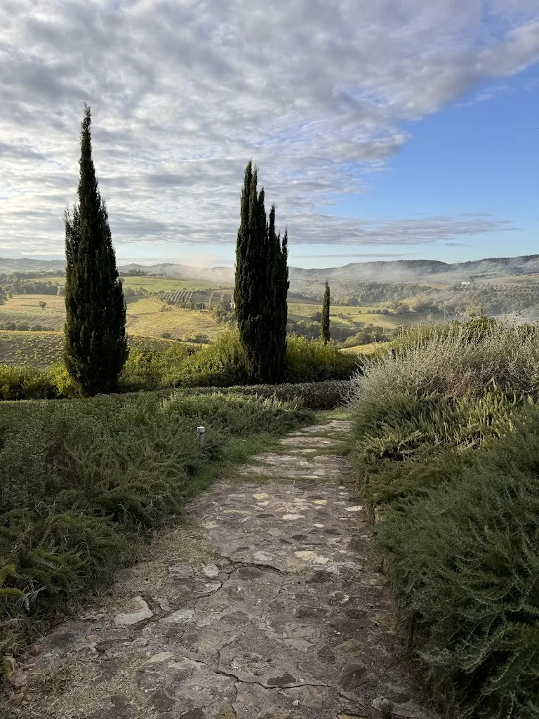 Mia Radovanovic_Tenuta Pianirossi_Cinigiano_review