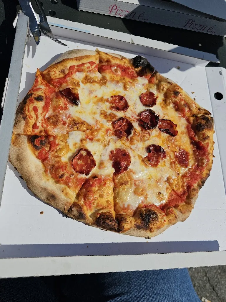 Wayne Kruse_pizza truck la rosa_Collesalvetti_review