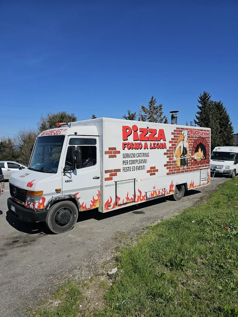 pizza truck la rosa_Collesalvetti_slider_image_2