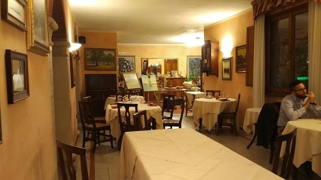 il Maniero di Benedetti Eros restaurant in Cintolese