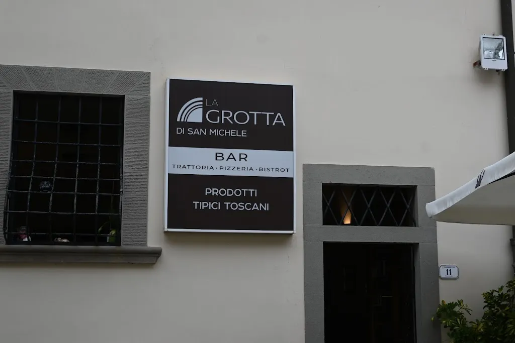 La Grotta di San Michele ristorante piazza Bargellini 10 Montevettolini pt_Cintolese_slider_image_2