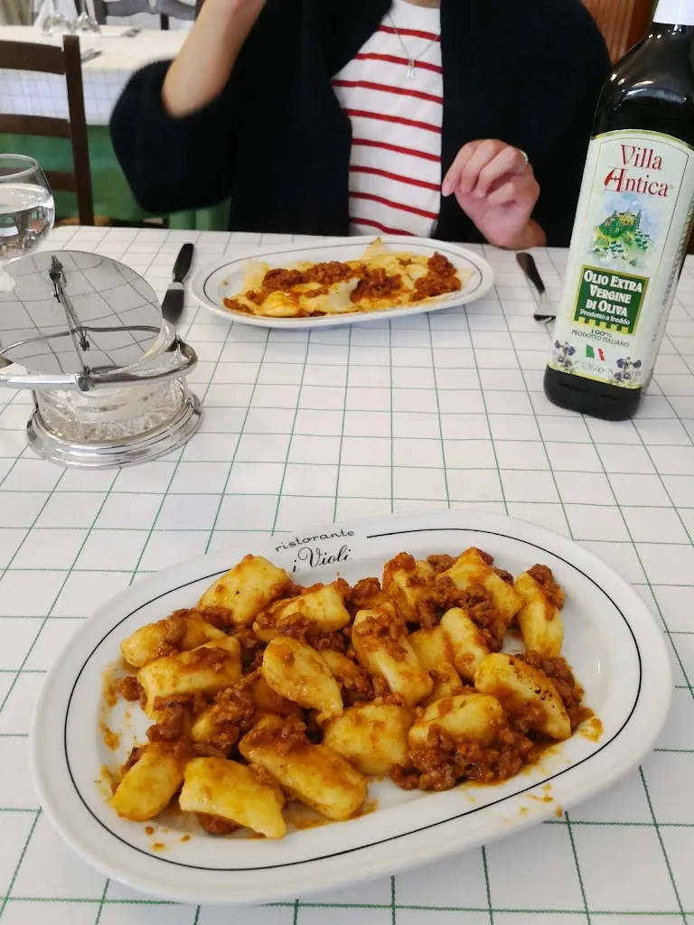 Robert Kerr_I Violi_Cintolese_review