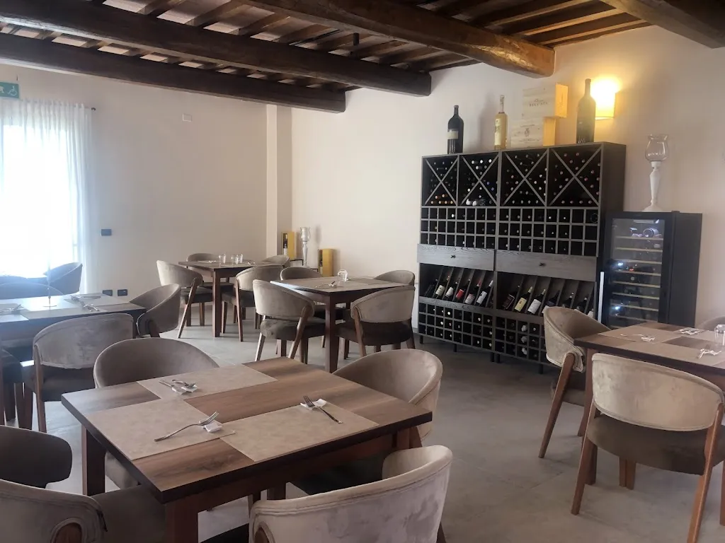 Ristorante Podere La Saliciaia_Cintolese_slider_image_1