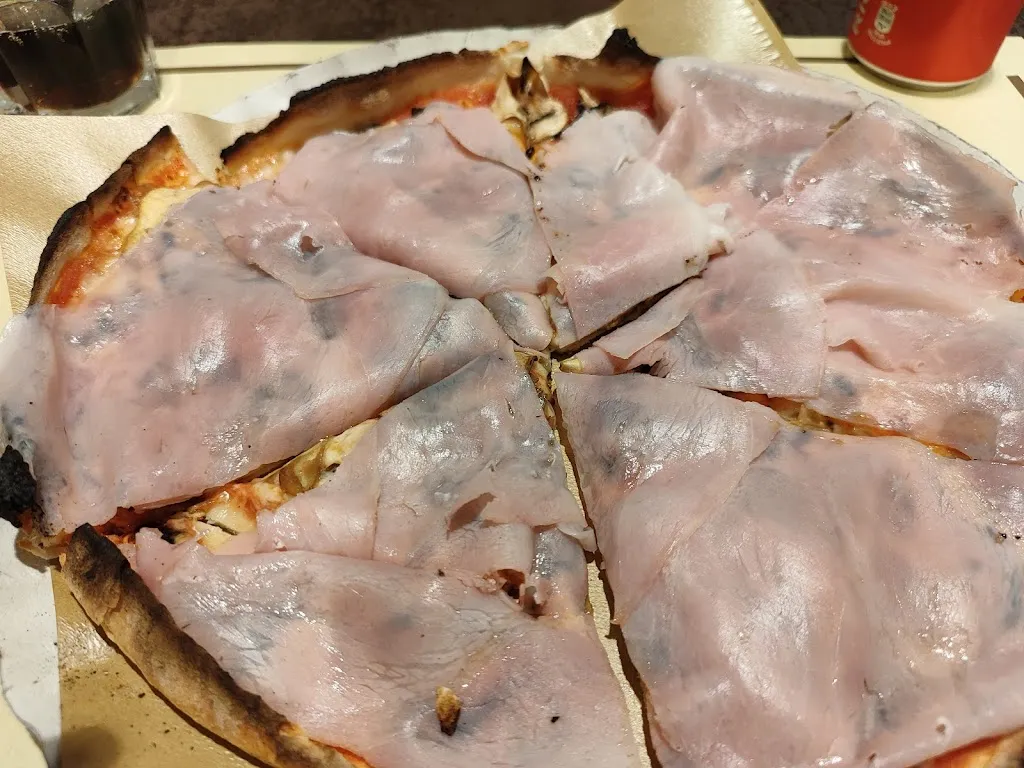 Robert Ripley_Gelateria Natalino_Cintolese_review