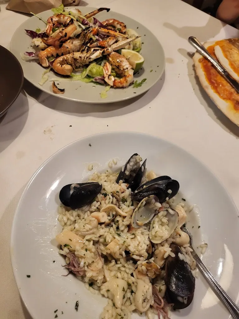 Ellen Wu_Ristorante Pizzeria SOTTOGROTTA_Cintolese_review