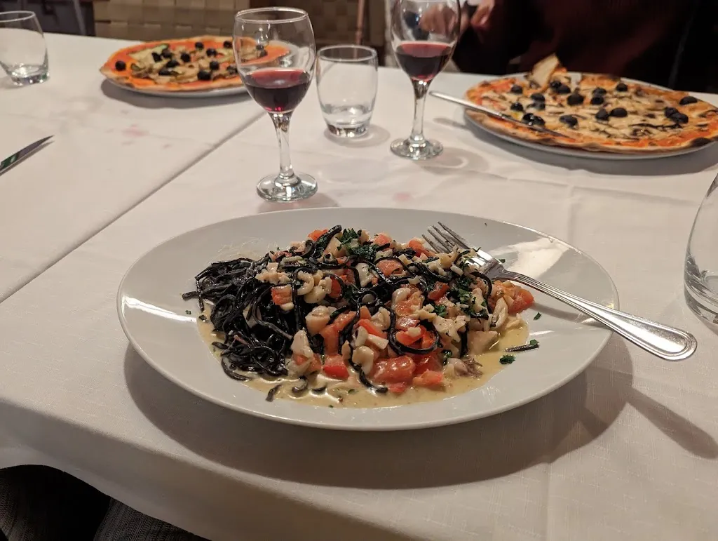 Deniece Johnson_Ristorante Pizzeria SOTTOGROTTA_Cintolese_review