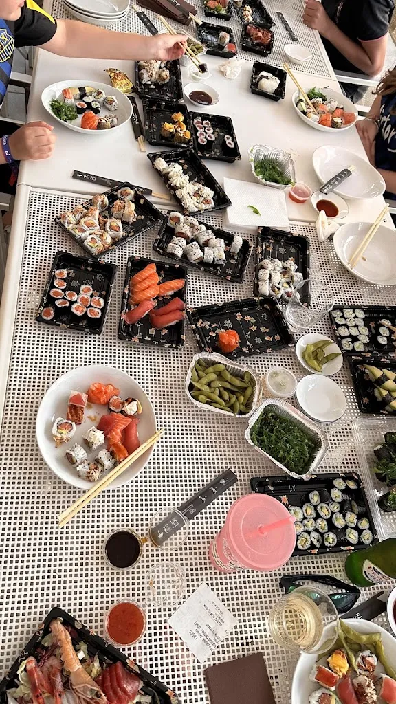 Leonie_GINMI SUSHI All You Can Eat_Cintolese_review