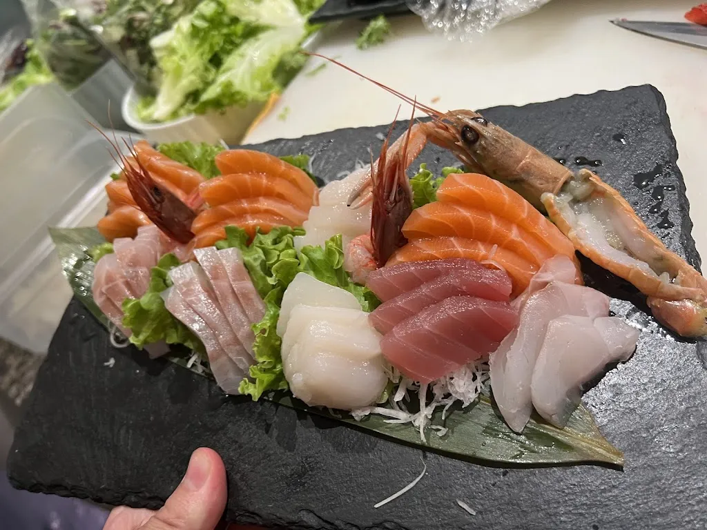 GINMI SUSHI All You Can Eat_Cintolese_slider_image_3