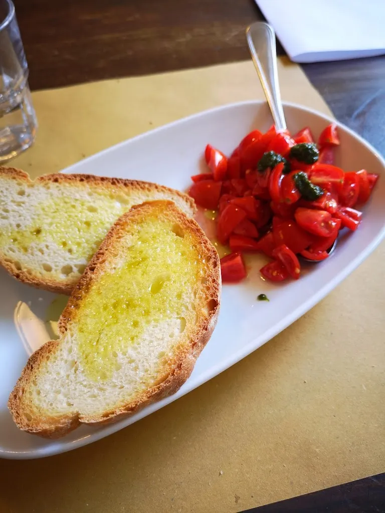 Roger Jones_Mescita Ripa dell'Oste Wine Bar & Restaurant_Cutigliano_review