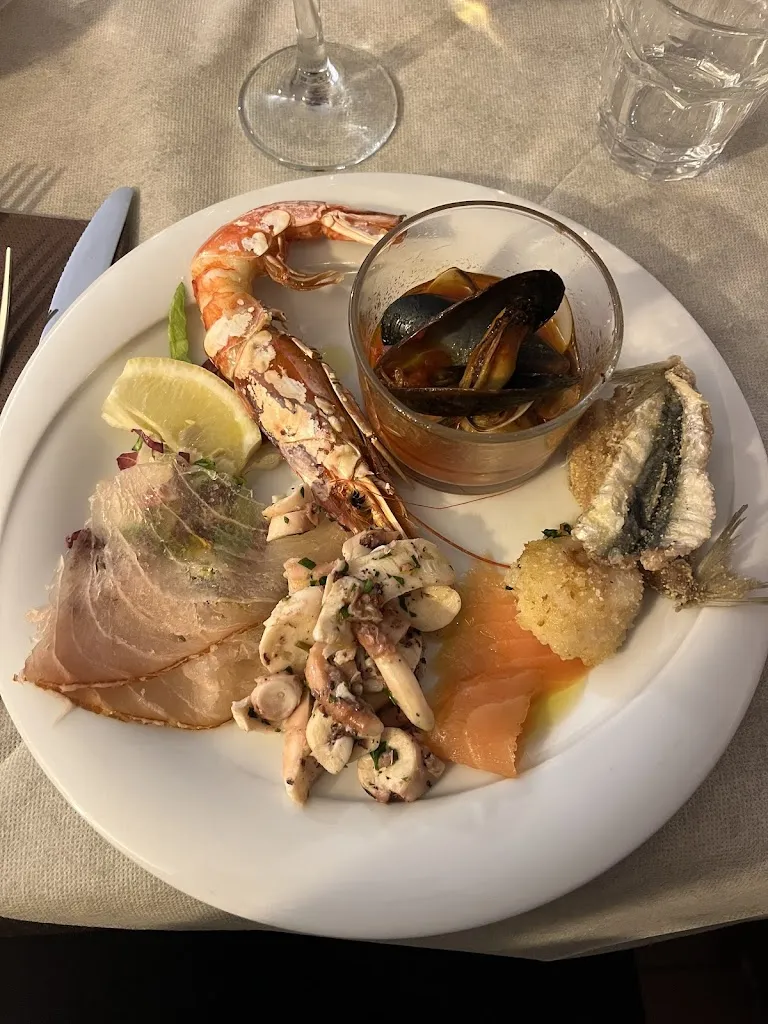 Rifugio La Grande Baita c/o Funivia Doganaccia_Cutigliano_slider_image_2