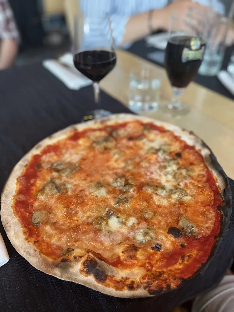 Răzvan Capră_Il Geko_Dicomano_review