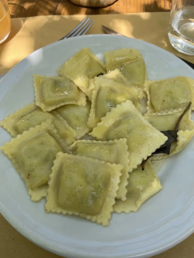 Ana S_extrAntrum_Fabbriche di Vallico_review