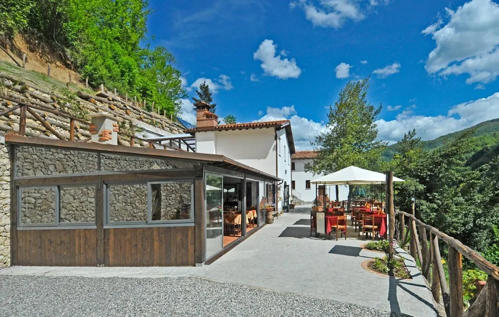 Agriturismo Antica Trattoria dell'Eremita restaurant in Fabbriche di Vallico