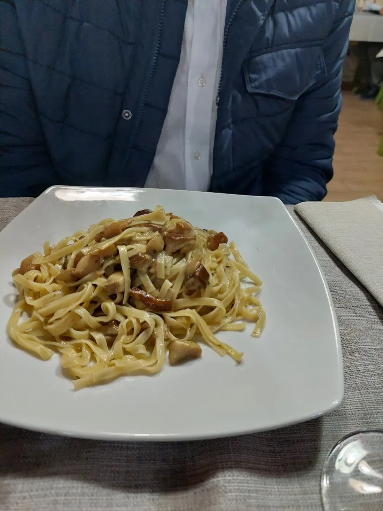 Carlo Ferrari_Trattoria Il Cantinon_Filattiera_review