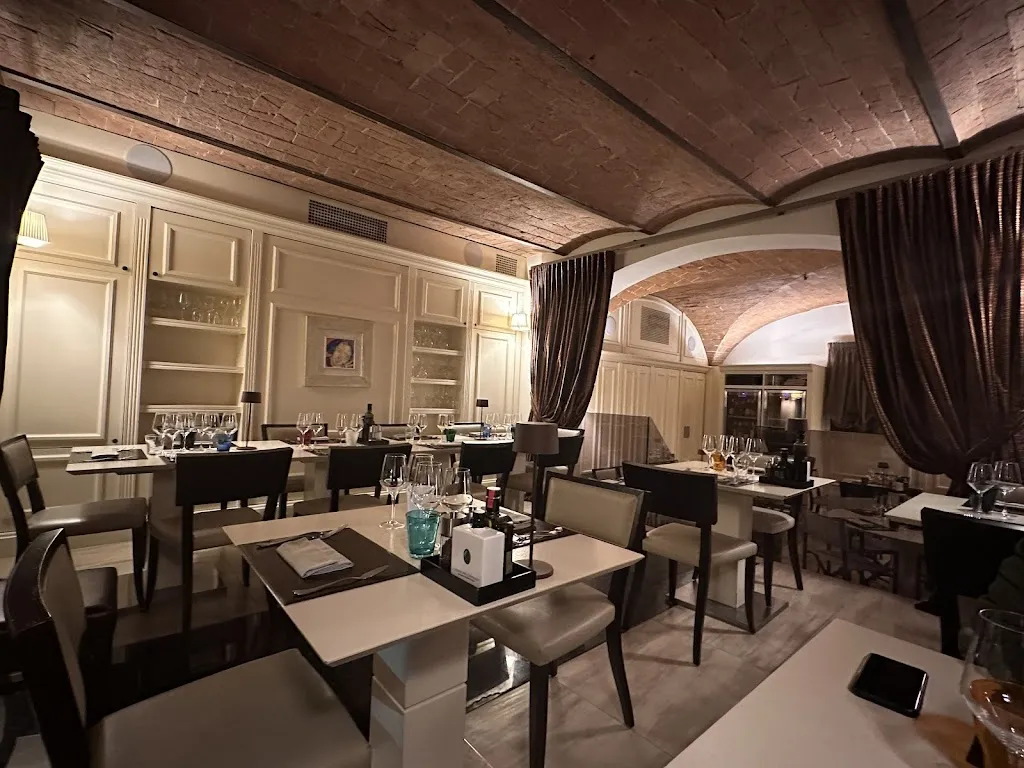 Molo 73 restaurant in Empoli