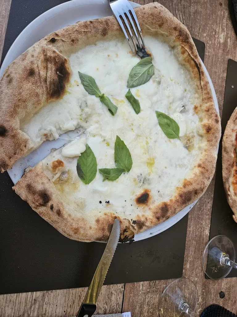 CAHIT TAS_Ristorante La Maison - Pizza e Pesce_Empoli_review
