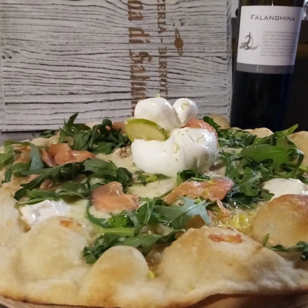 Pizzeria Birroteca Luna di Saturno_Colle di Val d'Elsa_slider_image_3