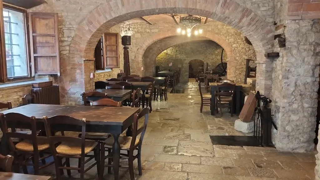 Molino Il Moro restaurant in Colle di Val d'Elsa