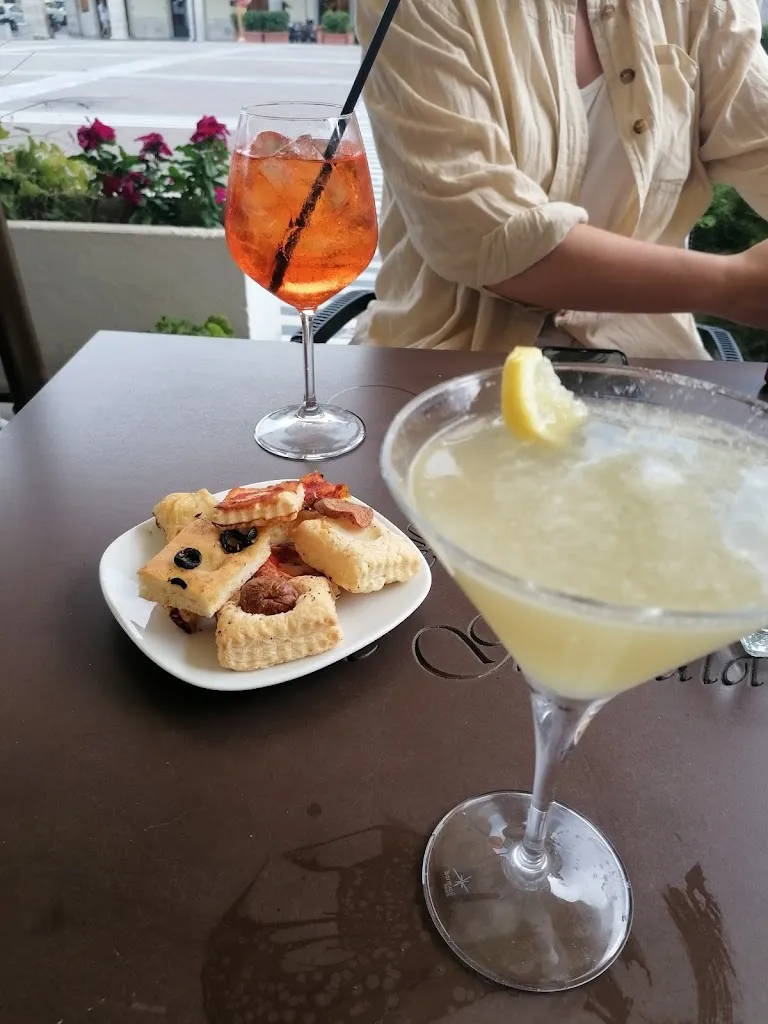 Laura Brownlie_Bar Pasticceria Garibaldi_Colle di Val d'Elsa_recensione