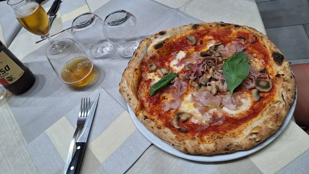 Sebastian Majewski_Pizzeria Al Posto Giusto Colle_Colle di Val d'Elsa_review