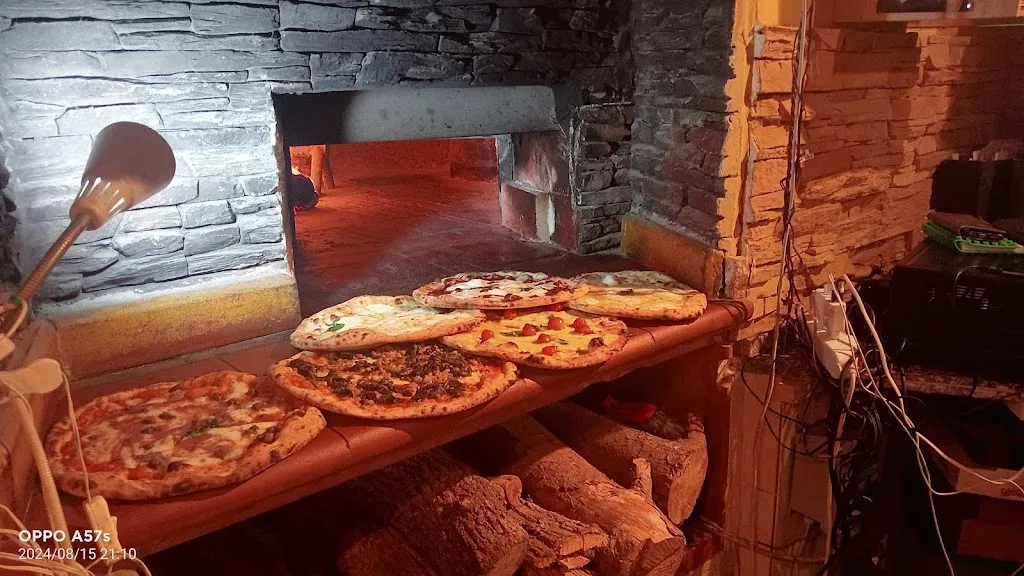 Ristorante Pizzeria Artigiana_Colle di Val d'Elsa_slider_image_3