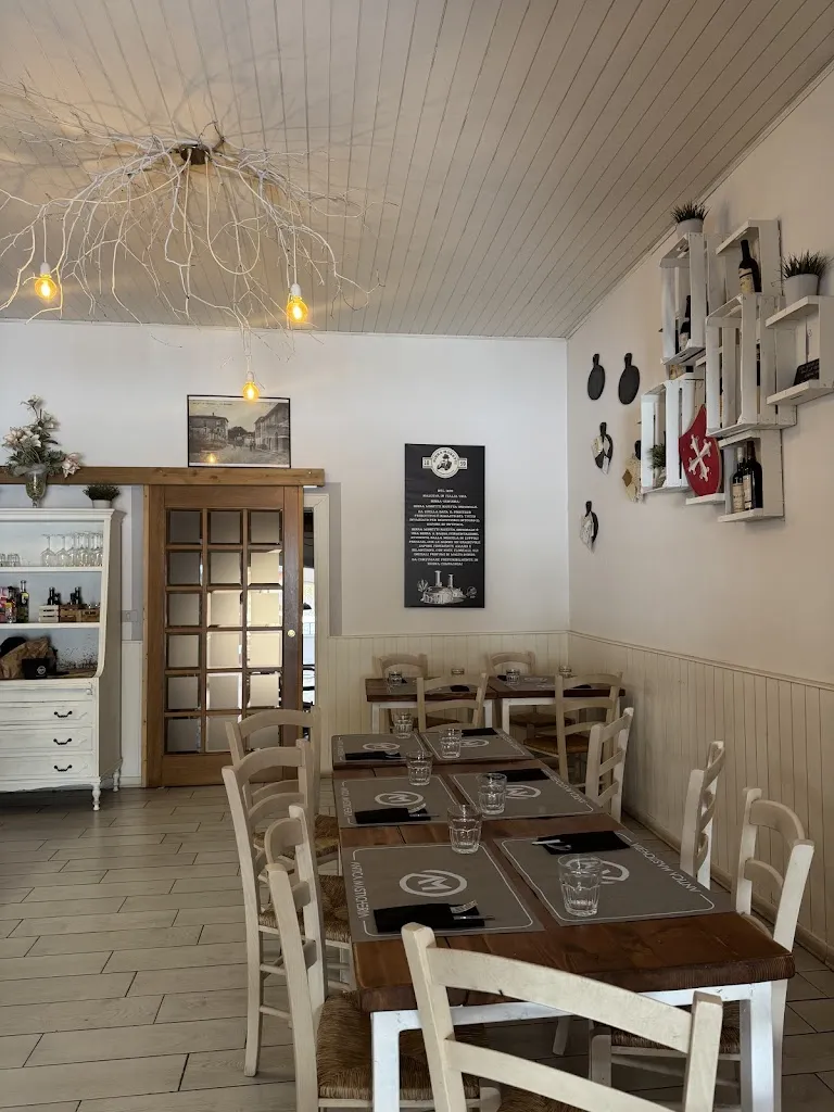 Antica Masticheria restaurant in Forcoli