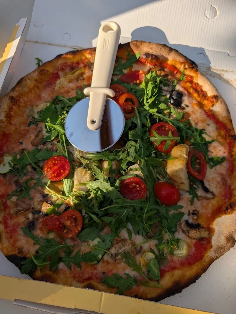 Dee Roberts_Pizzeria Lalo_Forcoli_review