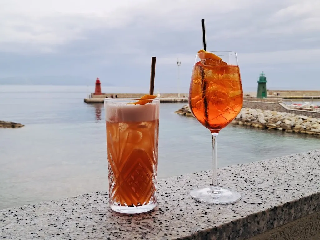 Paola Fremiot_Terrazza La Guardia_Giglio Castello_review