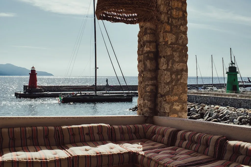 Terrazza La Guardia_Giglio Castello_slider_image_2