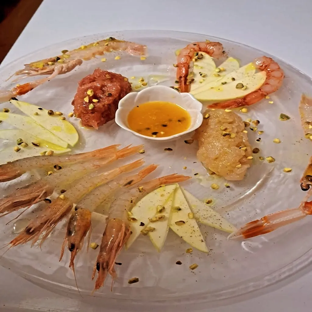 La grotta del pescatore,ristorante l angolo di Napoli_Giglio Castello_slider_image_2