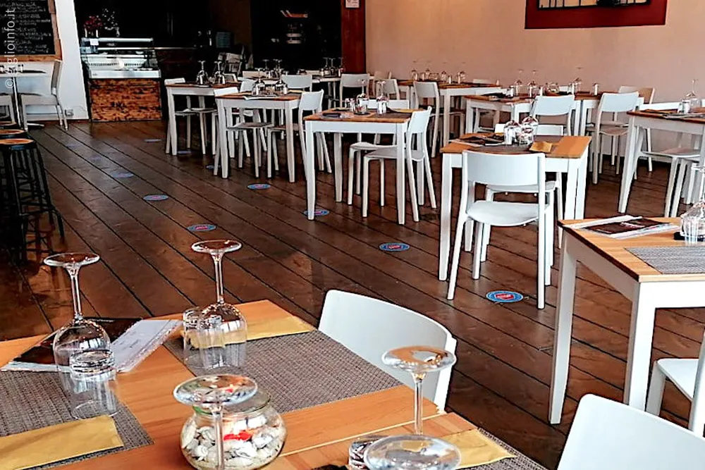 Ristorante Bar Cannelle on the Beach_Giglio Castello_slider_image_1