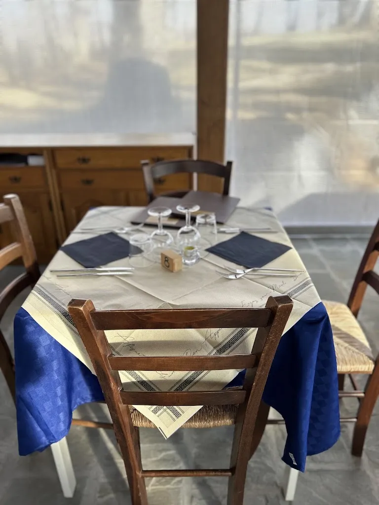 Caff-Arena restaurant in Giuncugnano