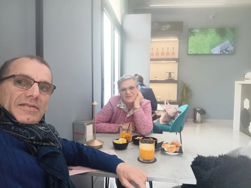 Leonardo Rossano_SKY Bar Food Drink_Massafra_review