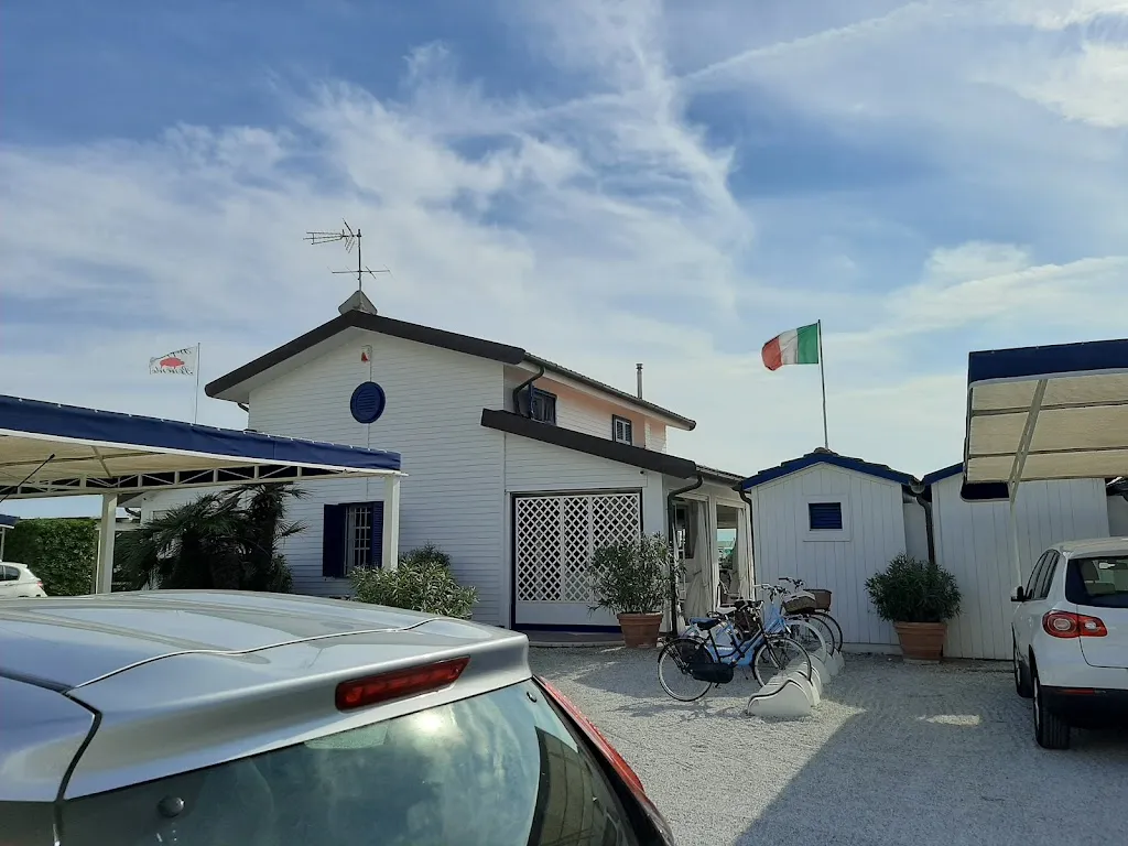 Sylvia Jastillana_Bagno Vittoria_Forte dei Marmi_review