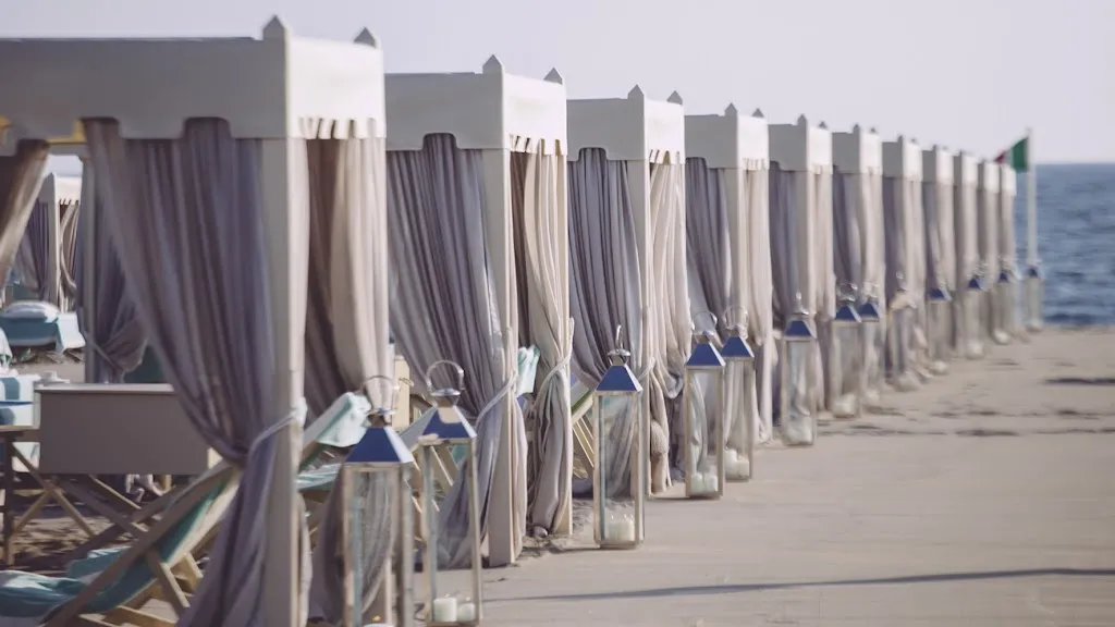 Bagno Alpemare Forte dei Marmi restaurant in Forte dei Marmi