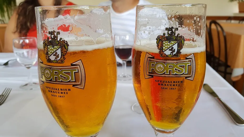 Bar La Gazzella restaurant in Forte dei Marmi