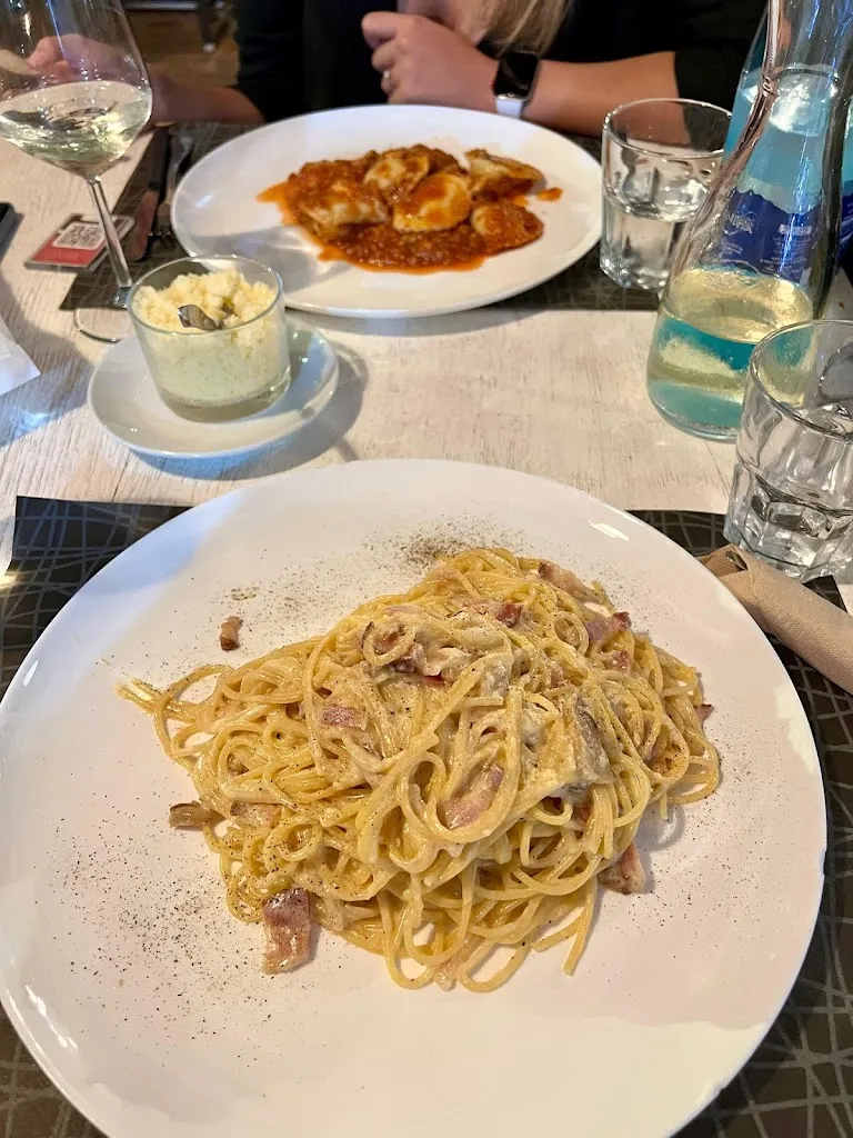 Madalina Grigorean_Mangio Forte _Forte dei Marmi_recensione