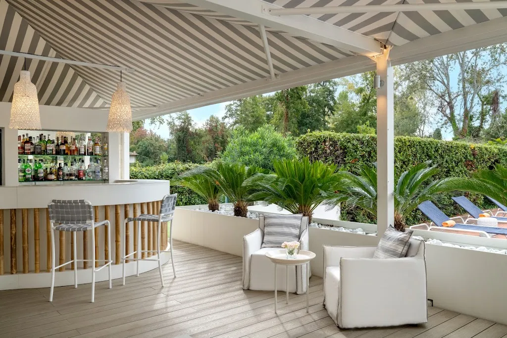 La Vela Bar & Restaurant restaurant in Forte dei Marmi