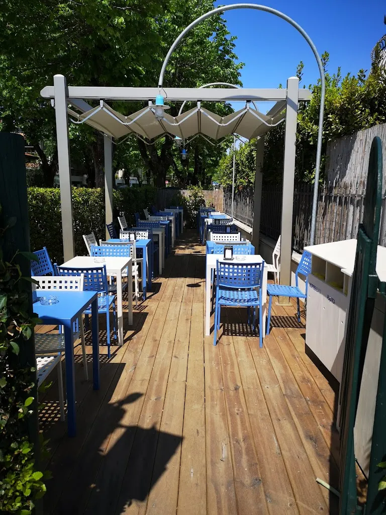 Caffetteria Pizzeria Yogurteria Il Maestrale_Forte dei Marmi_slider_image_1