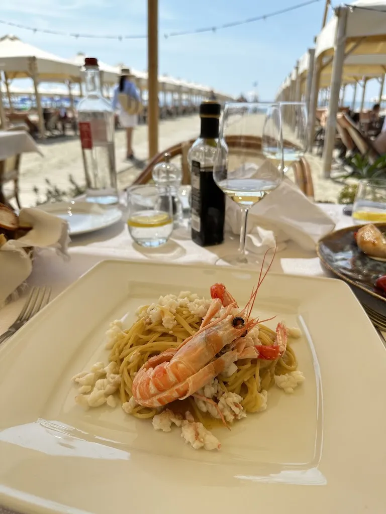 Work Aholic_Bagno La Fenice_Forte dei Marmi_review