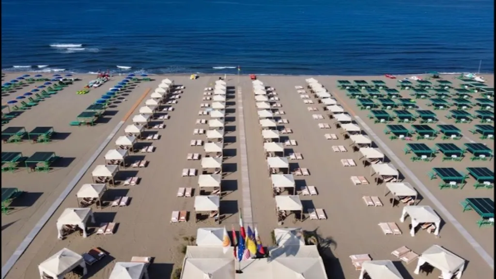 Bagno La Fenice restaurant in Forte dei Marmi